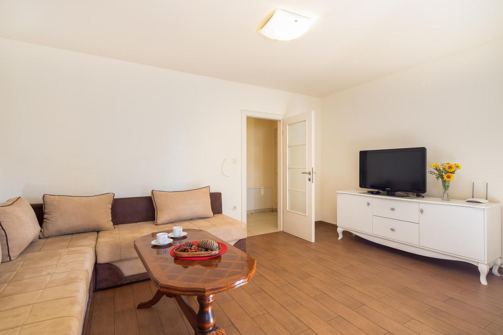 Filip Apartments - Free Parking By The House Makarska Dış mekan fotoğraf