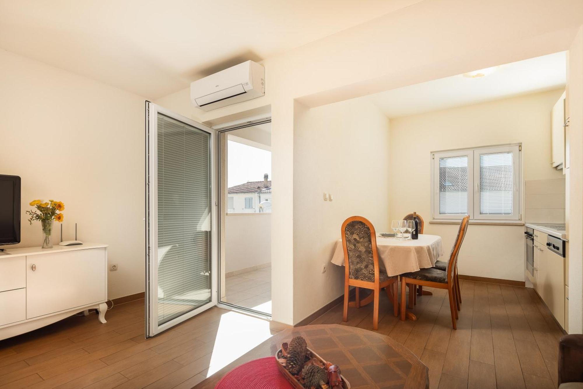 Filip Apartments - Free Parking By The House Makarska Dış mekan fotoğraf