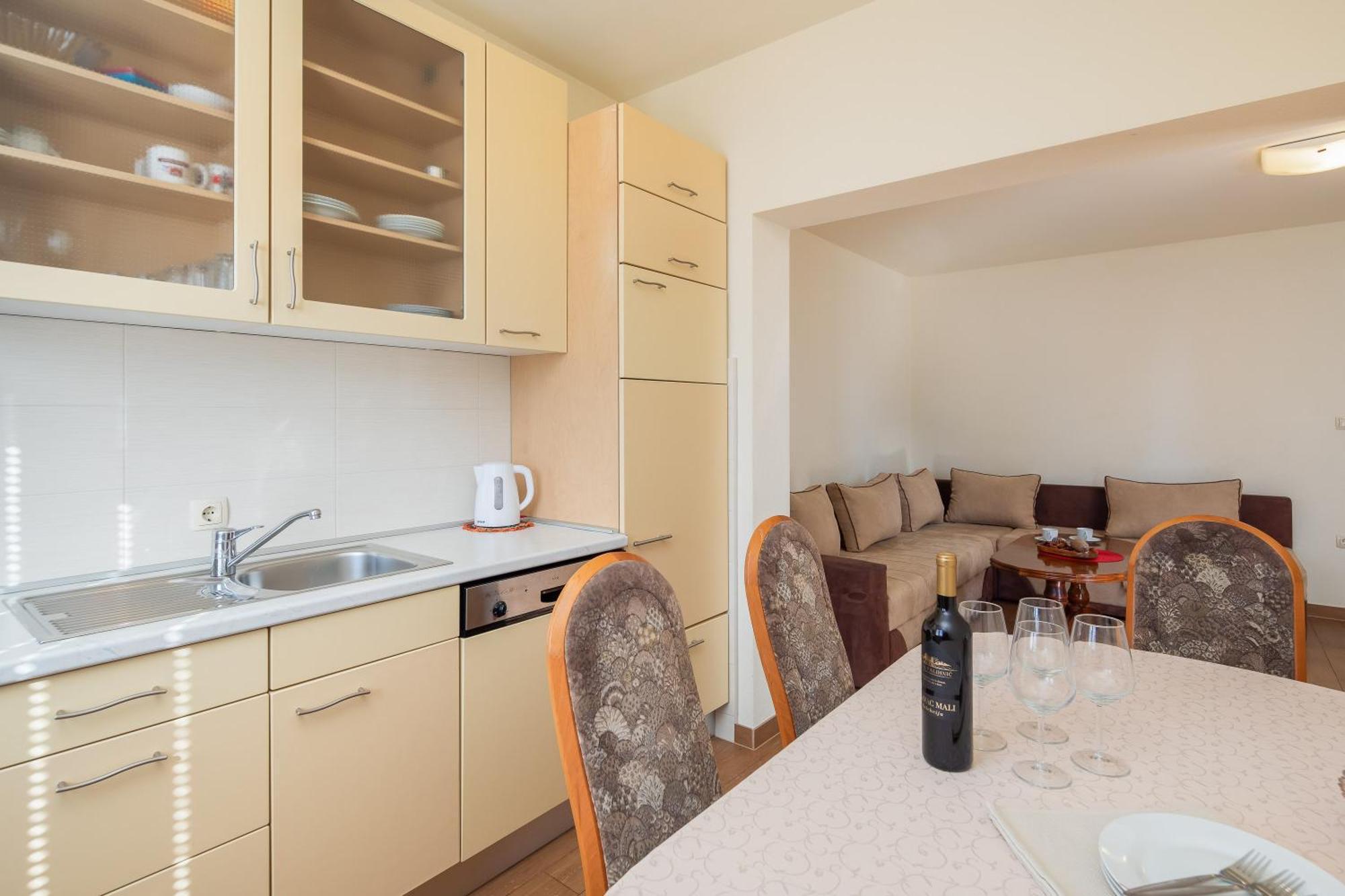 Filip Apartments - Free Parking By The House Makarska Dış mekan fotoğraf