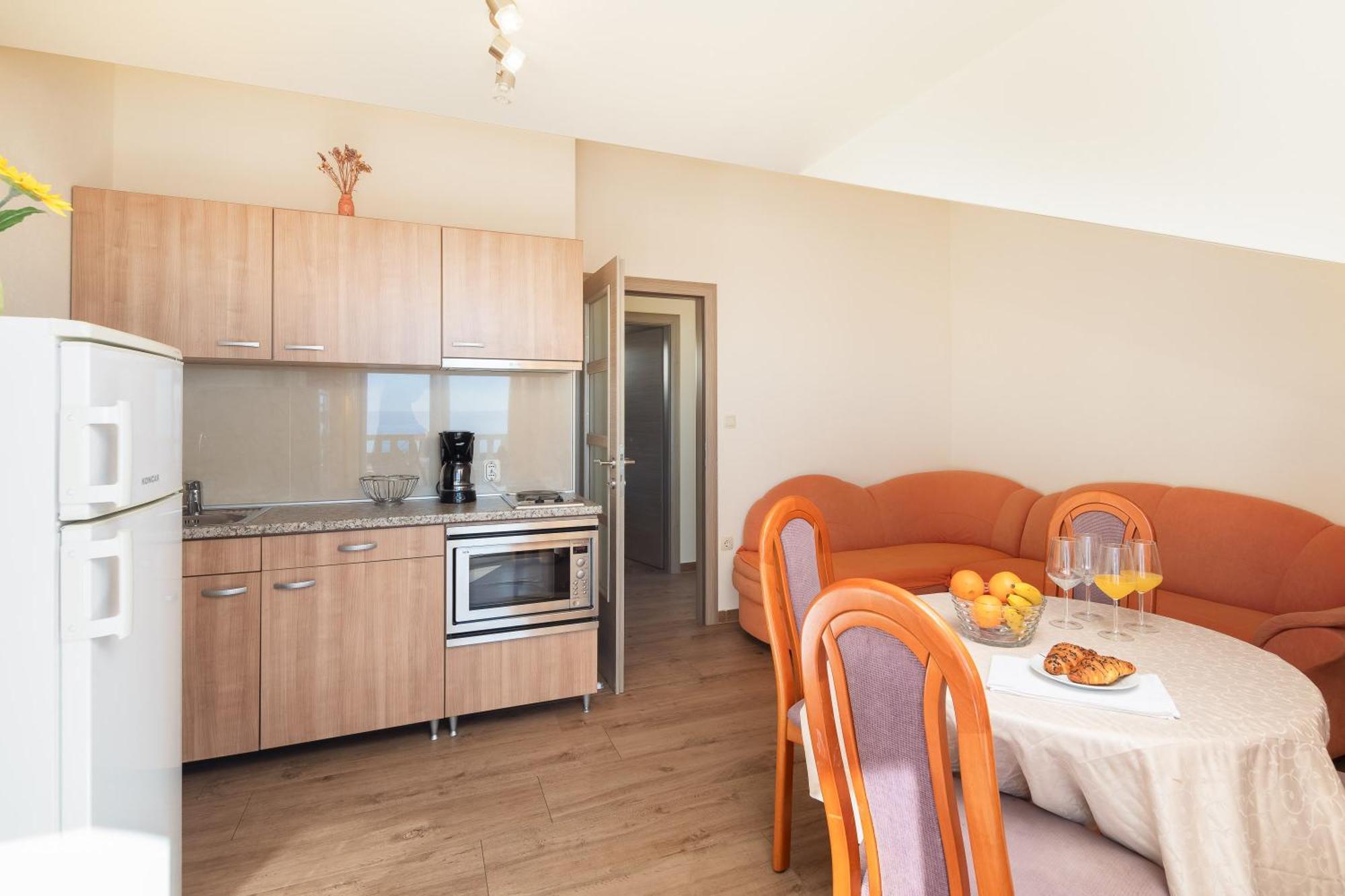 Filip Apartments - Free Parking By The House Makarska Dış mekan fotoğraf